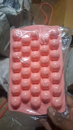 Load image into Gallery viewer, Plastic Reusable Flexible Round Ice Cube Trays (Pak of 2)